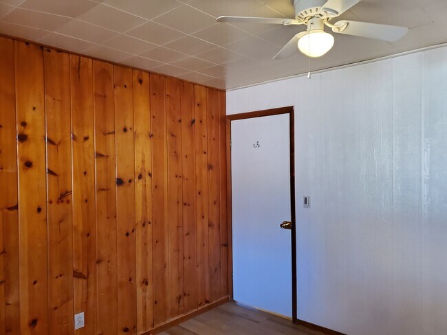 Foto del edificio - 10370 Ute Pass Ave