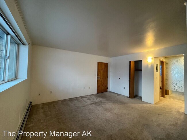 Building Photo - 2 br, 1 bath House - 77 Slater Dr #2
