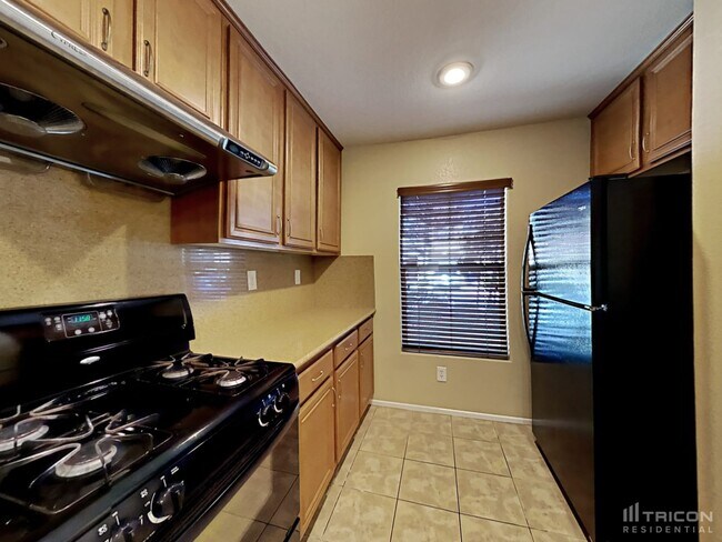 Foto del edificio - 581 Brinkburn Point Ave