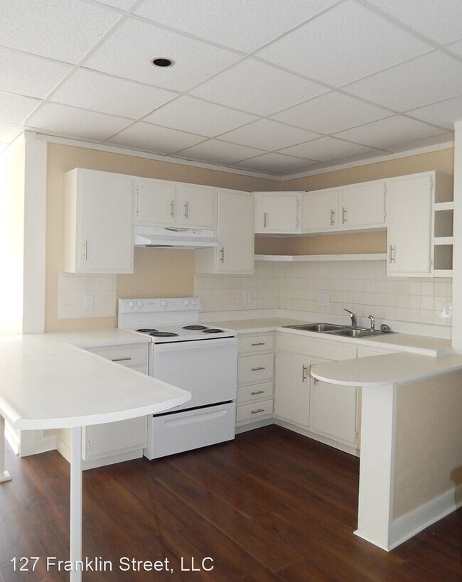119127 Franklin St, Bangor, ME 04401 Apartment for Rent