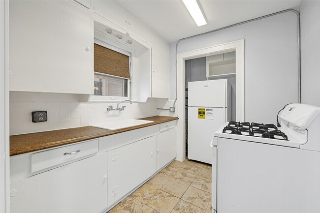 Foto del edificio - 1707 Sidney St