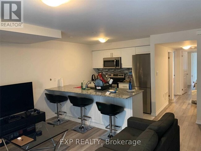 Building Photo - 30 Fieldway Rd