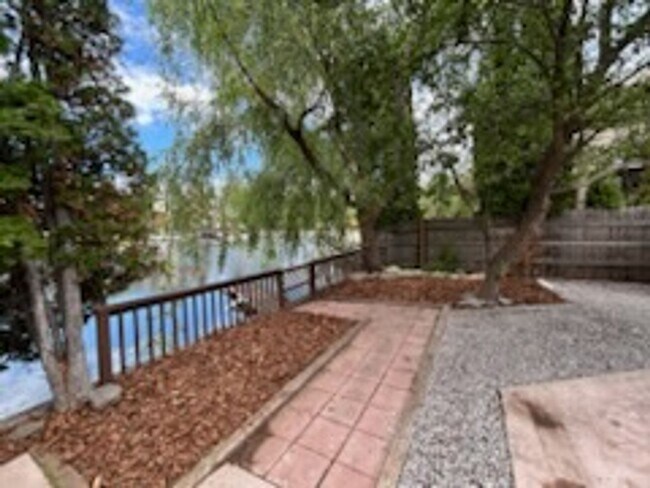 Foto del edificio - House on the Lake