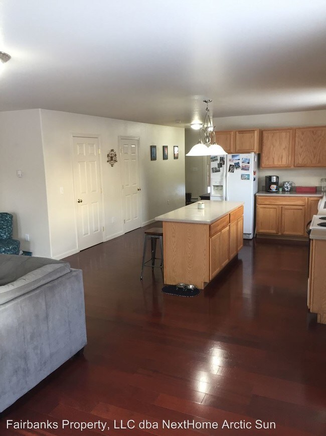 Building Photo - 4 br, 3 bath House - 1341 Joyce Dr.