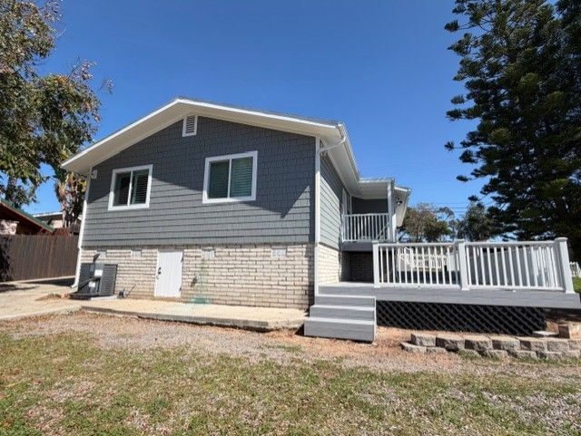 Foto del edificio - 1743 La Cresta Blvd