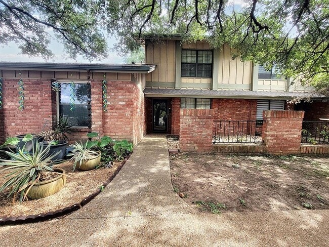 Foto del edificio - Cozy 3 Bed, 1.5 Bath Rental with Garage an...