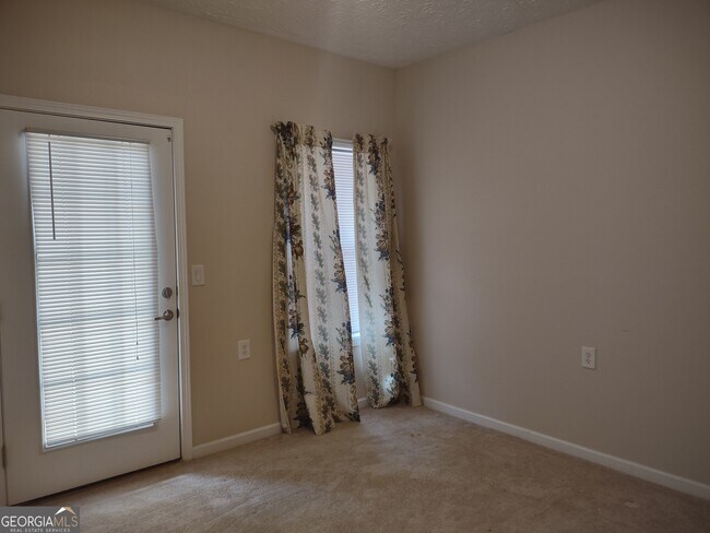 Building Photo - 280 Rosenwald Ln