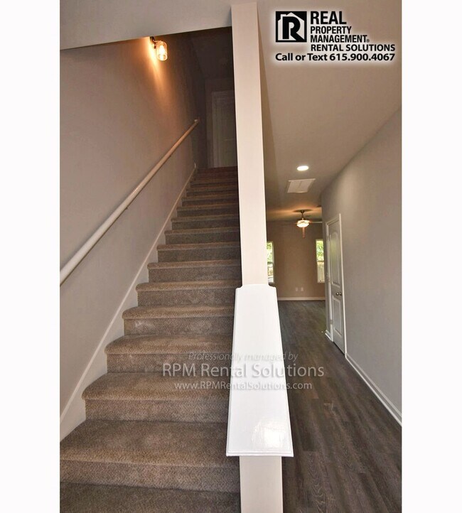 Foto del edificio - Gorgeous home off S. Rutherford! 3BR/2.5BA...