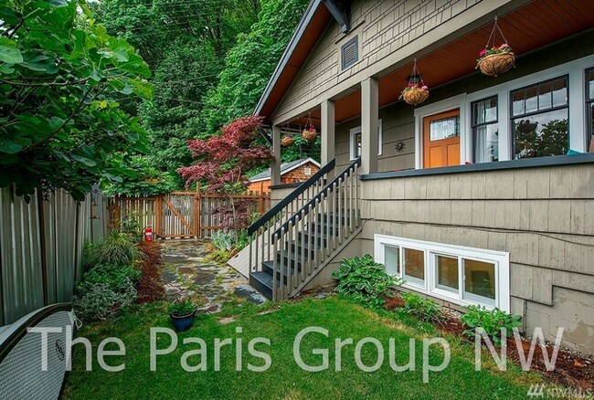 Foto del edificio - Adorable 3br, 2ba West Seattle Remodel * B...