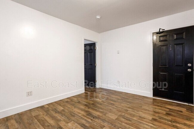 Foto del edificio - 207 N Mulberry St