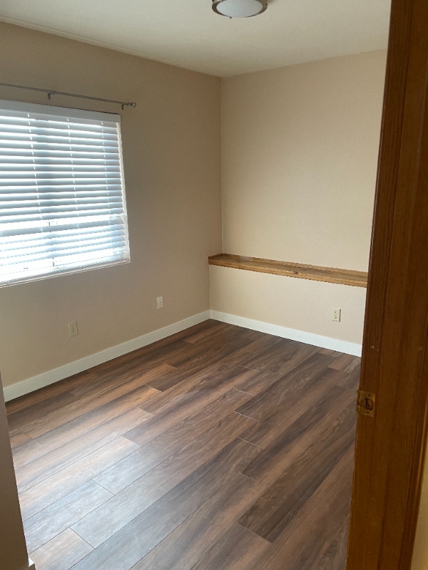Building Photo - 4318 Suncreek Dr