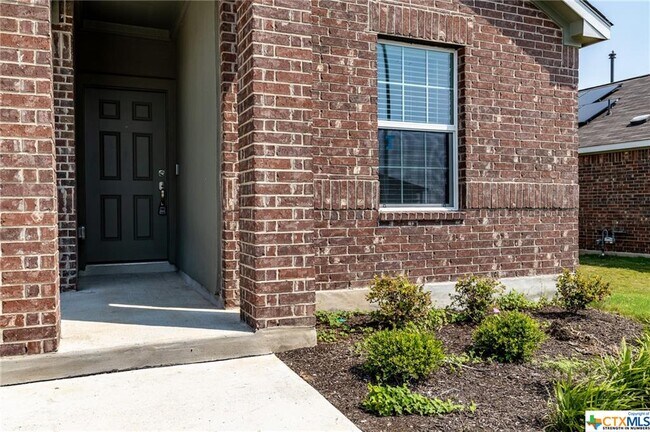 Foto del edificio - 336 Golden Grove Pkwy