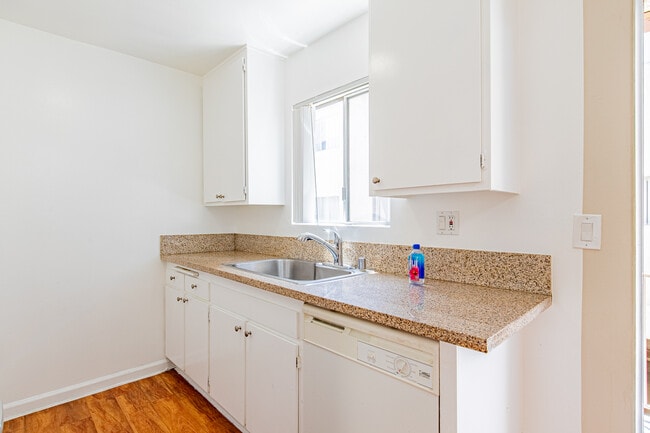 Building Photo - Northgate Apartments