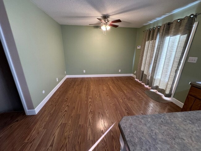 Building Photo - Beautiful Updated Home