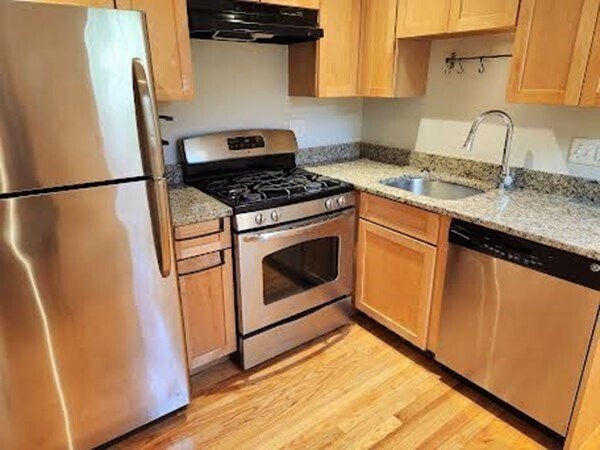 Foto del edificio - 108 Perkins St