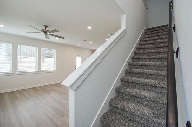 Foto del edificio - 17231 Walden Lk Ln