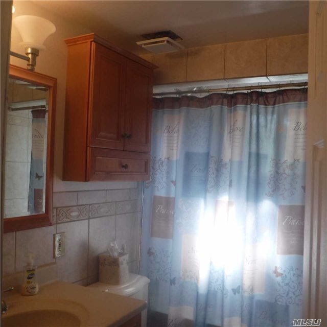 Building Photo - 15 Tinder Ln