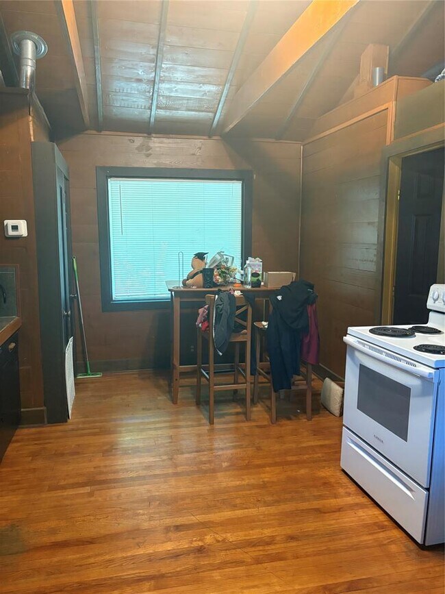 Foto del edificio - 2712 Whitis Ave