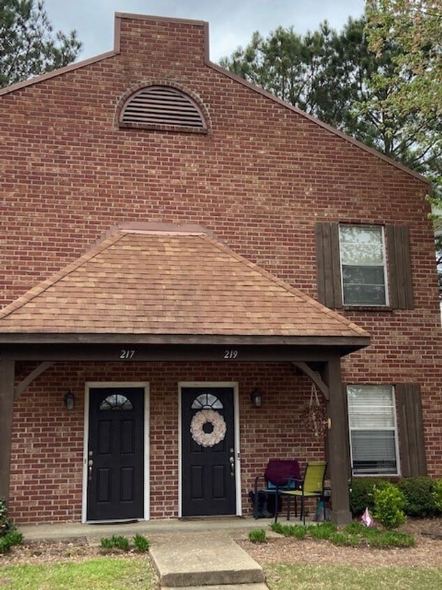 2BR/2.5BA FOR RENT - 2BR/2.5BA FOR RENT