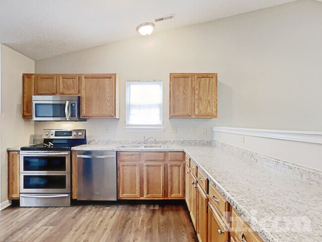 Foto del edificio - 5531 Orth Ct