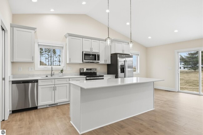 Building Photo - 4499 La Marche Cir