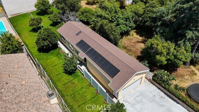 Foto del edificio - 1077 E Elmwood Ave