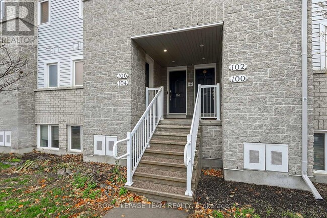 Building Photo - 104 Fir Ln