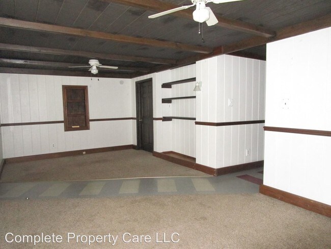 Building Photo - 614 S Koontz Ave