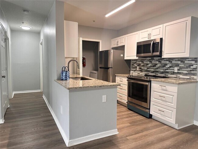 Building Photo - 6506 Swissco Dr
