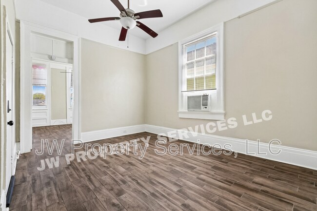 Foto del edificio - 2332 Ursulines Ave