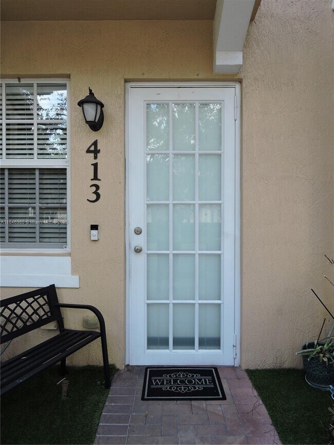 Foto del edificio - 413 SW 147th Ave