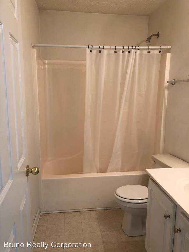 Building Photo - 3 br, 2 bath House - 30 N. Greenfield Circle