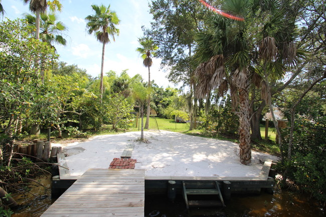 Building Photo - 1777 Harbor Dr