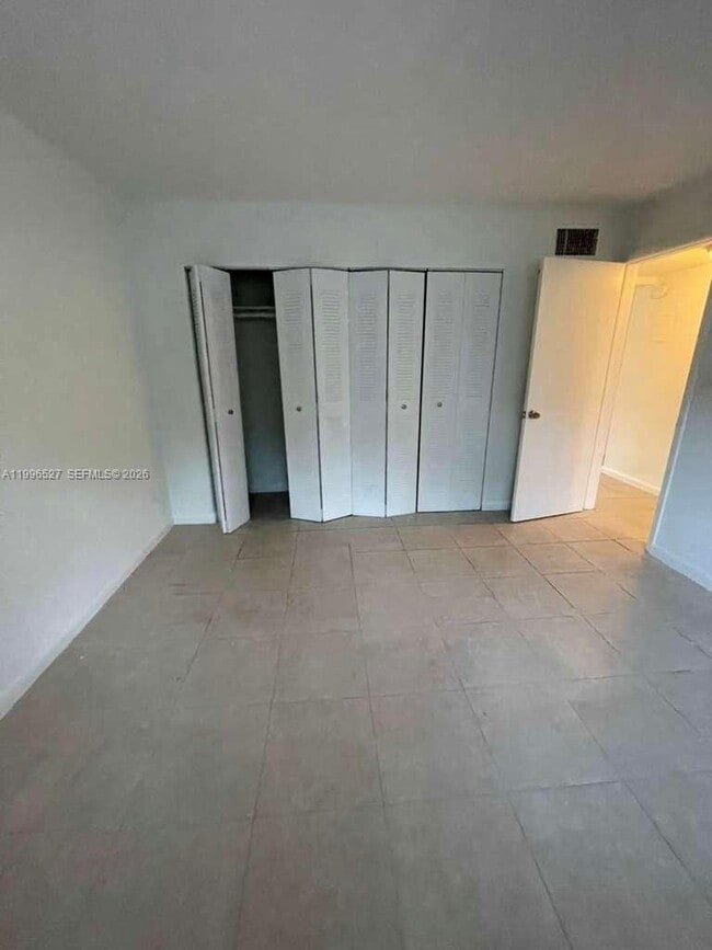 Foto del edificio - 7101 SW 89th Ct