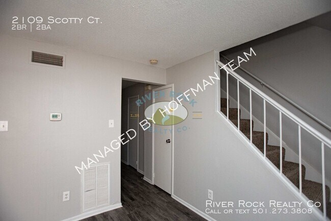 Building Photo - Scotty Ct Duplex - Lease Pending