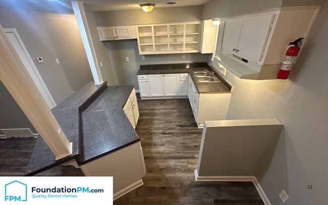 Building Photo - 5358 Abbeycrest Dr