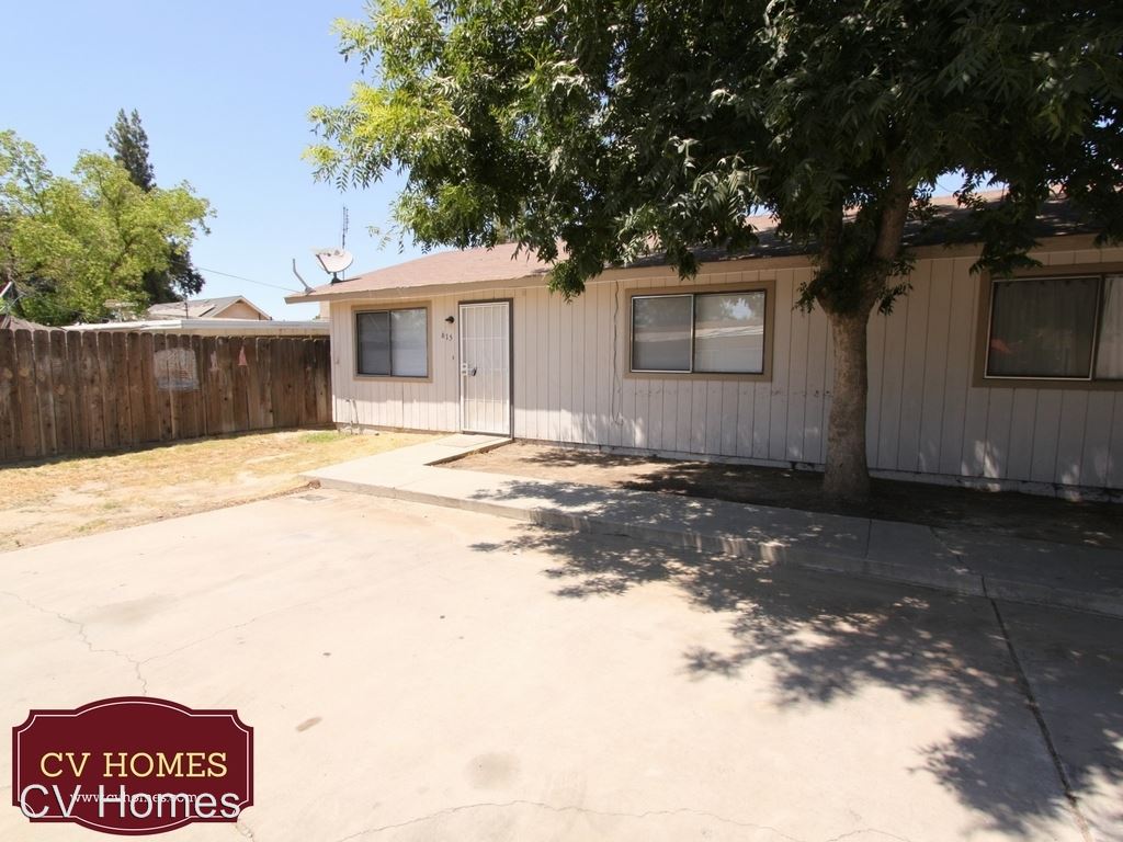 Primary Photo - 615 E Florinda St
