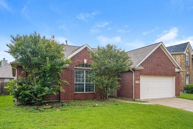 Building Photo - 2130 Pelican Landing Ct