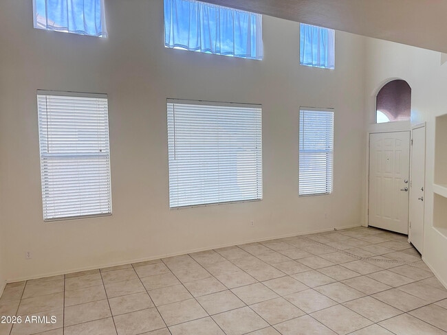 Foto del edificio - 4106 E Chambers St
