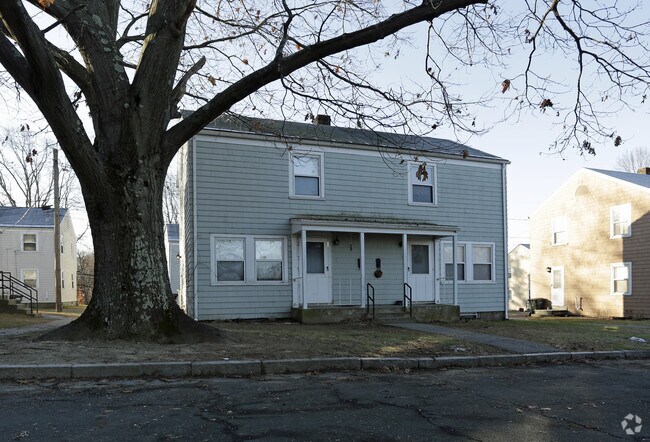 Building Photo - 34-78 Macy Ter
