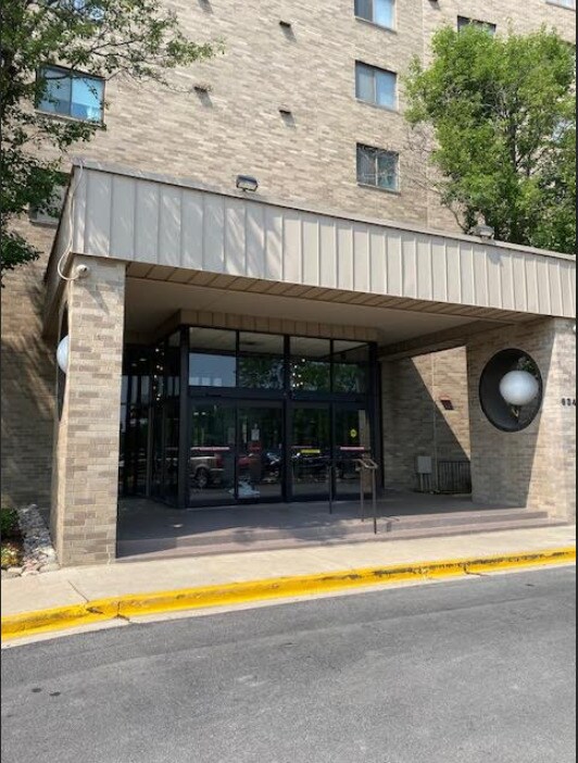 Foto del edificio - 6340 Americana Dr