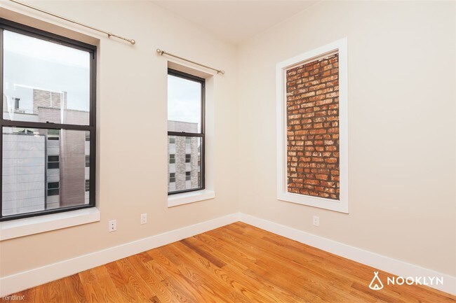Foto del edificio - 3 br, 2 bath  - 772 Jefferson Ave