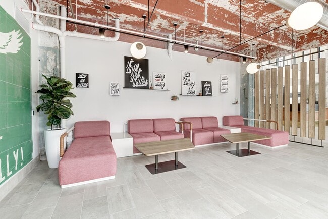 Interior Photo - 1600 Callowhill