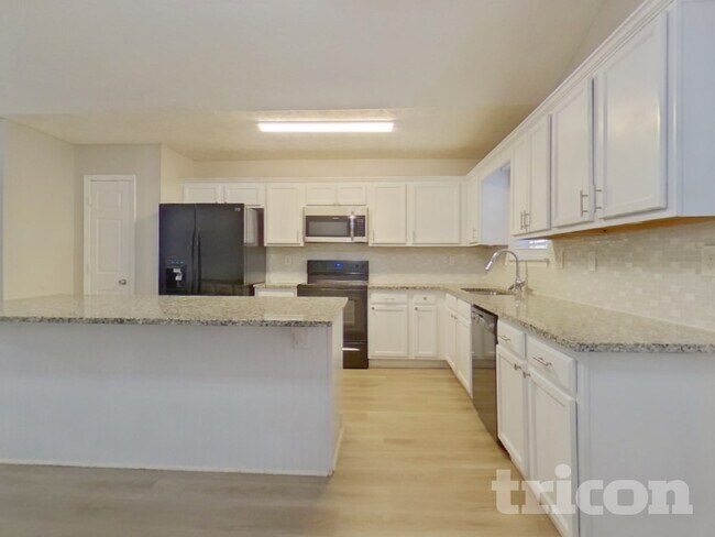 Foto del edificio - 2211 Ashton Dr