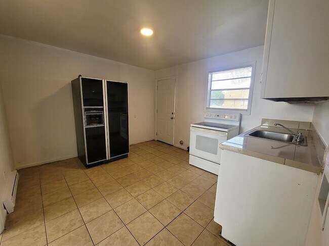 Foto del edificio - 317 E Florida St