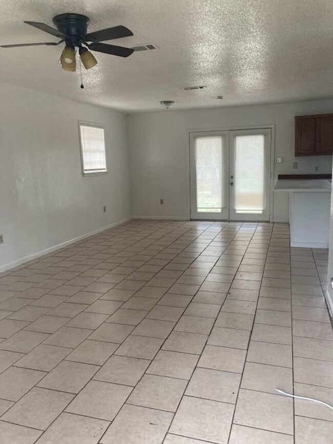 Photo - Gulfport 3 Bedroom House