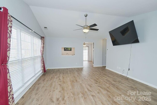 Building Photo - 1542 Rumstone Ln