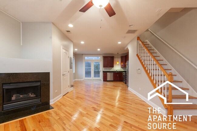 Building Photo - 7006 W Medill Ave