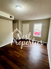 Building Photo - 154 Villa Ct