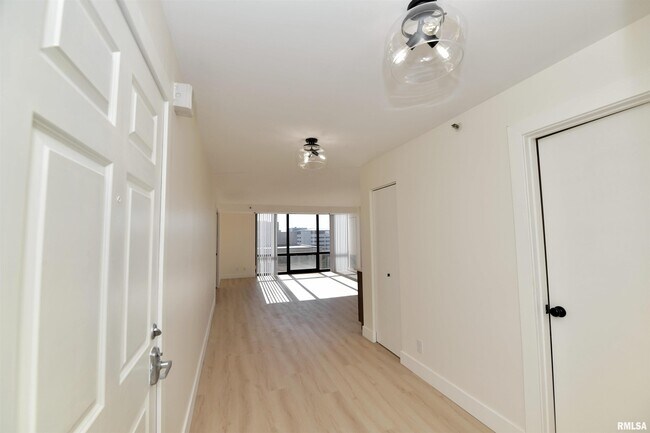 Foto del edificio - 123 SW Jefferson Ave